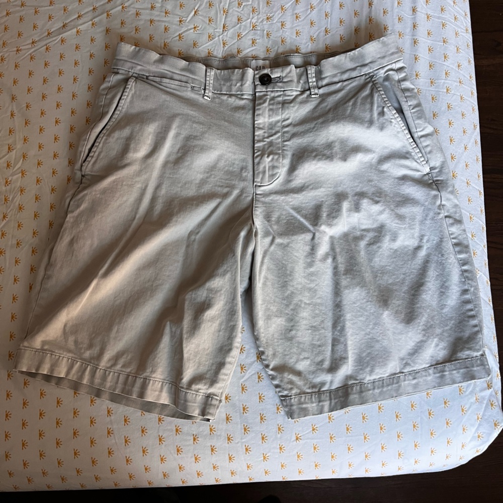 Gap men’s 10” shorts